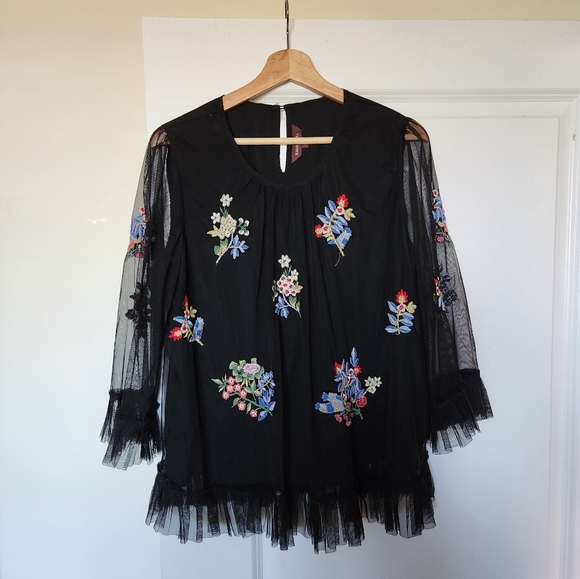 Anthropologie Daria Embroidered Black and Floral Top by Ranna Gill - Picture 5 of 9